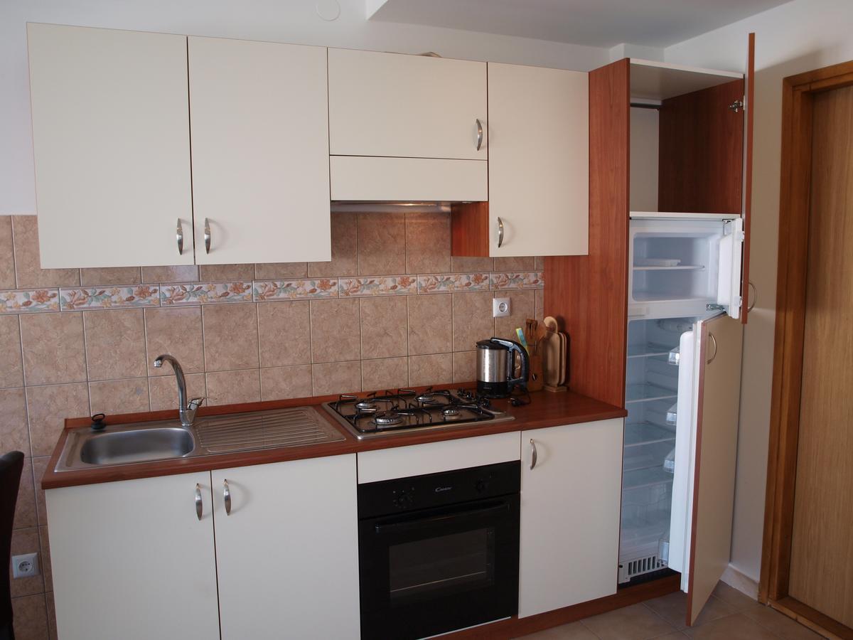 Apartments Nadia Igrane Extérieur photo
