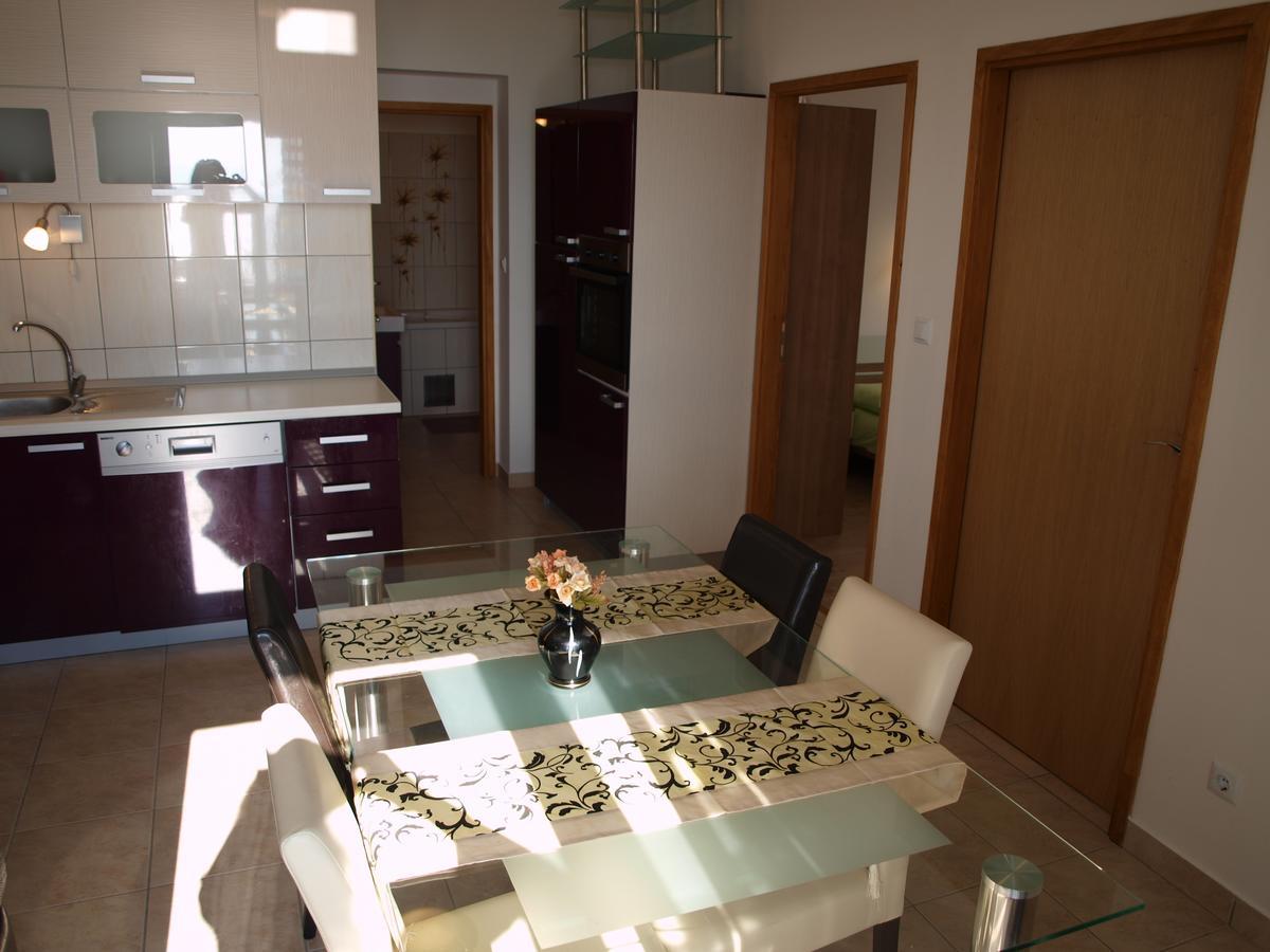 Apartments Nadia Igrane Extérieur photo