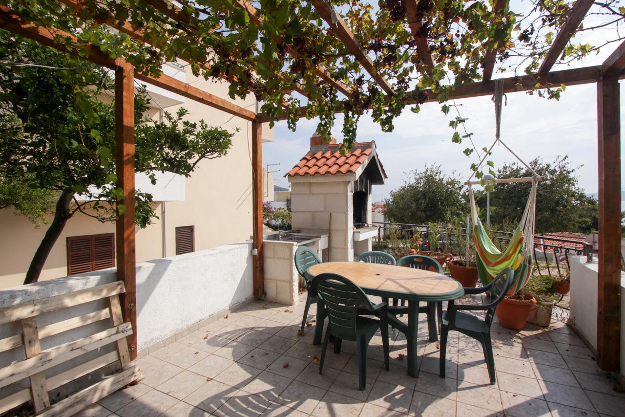 Apartments Nadia Igrane Extérieur photo
